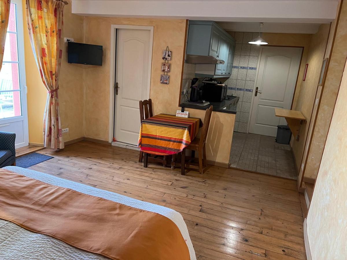 Logis Hotel L'Adourable Auberge Soublecause Exterior foto