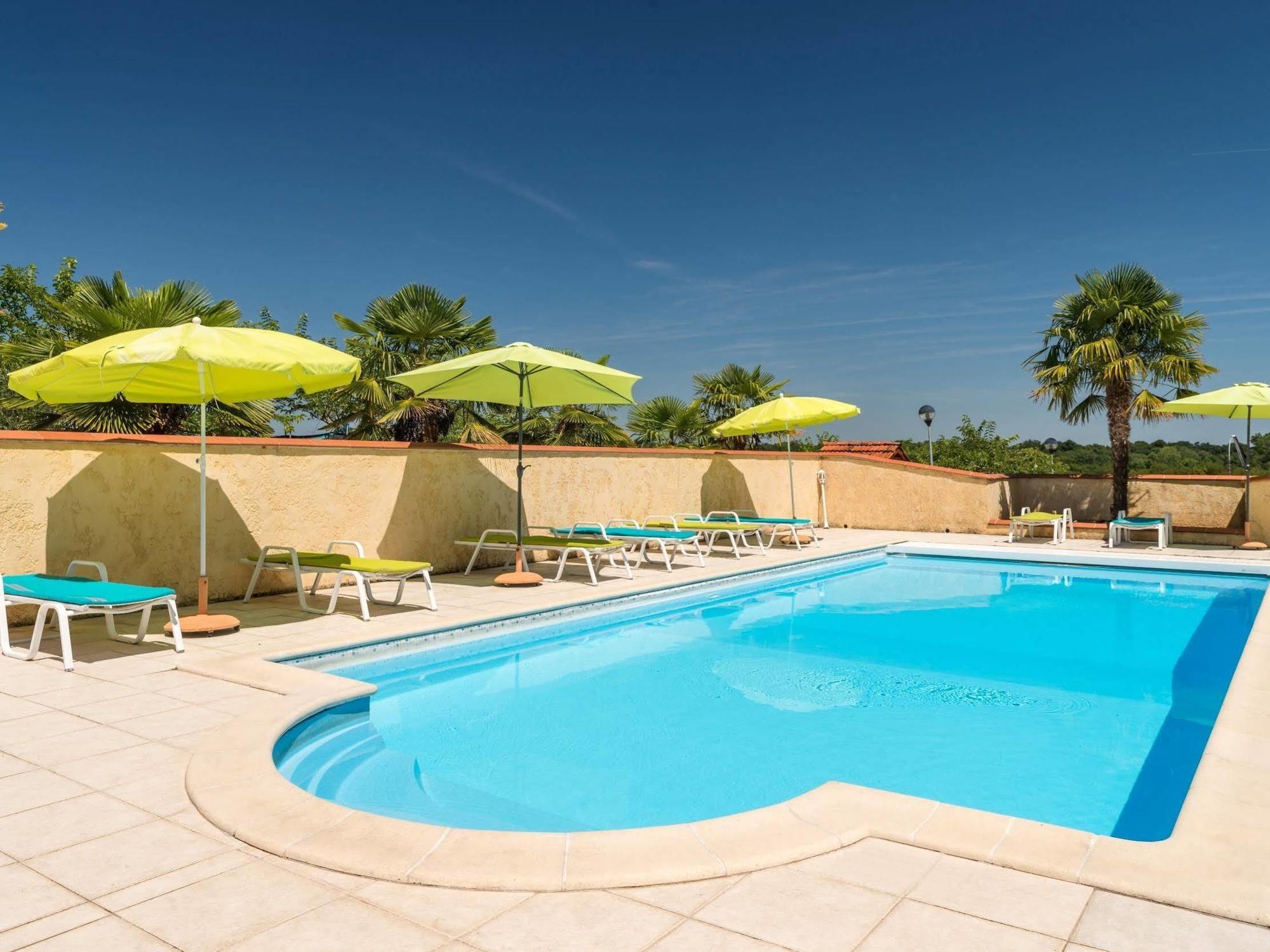 Logis Hotel L'Adourable Auberge Soublecause Exterior foto